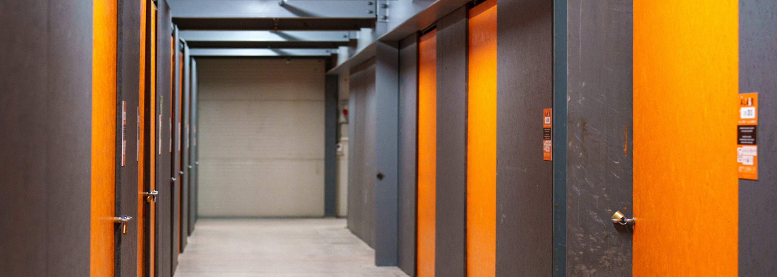 a-l-abri_garde-de-meuble-gèneve